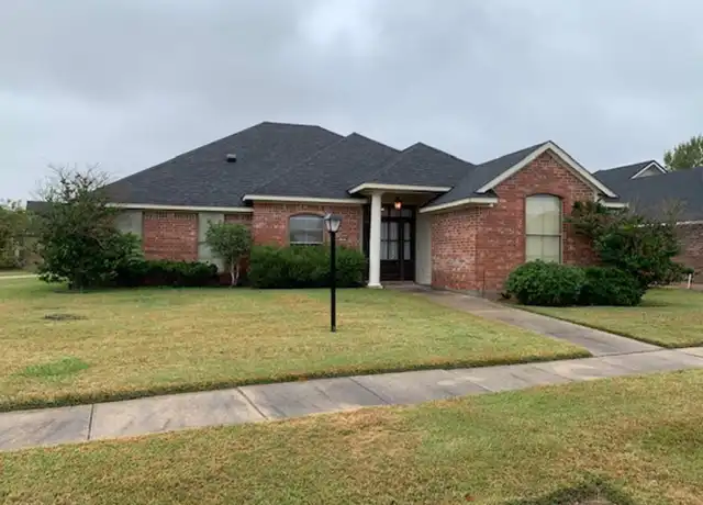 Property at 1201 Quincy Dr, Bossier City, LA, 71111, 3 beds, 2 baths, [object Object]