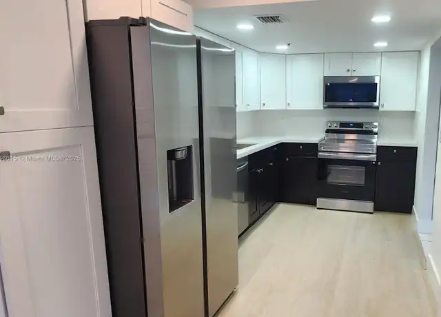 Property at 17890 W Dixie Hwy #318, North Miami Beach, FL, 33160, 3 beds, 2 baths, [object Object]
