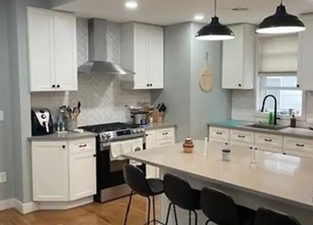 Property at 86 Sanford Pl Unit 1, Jersey City, NJ, 07307, 2 beds, 1 bath, [object Object]