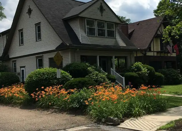 Property at 910 Washington Ave, Oakmont, PA, 15139, 3 beds, 3 baths, [object Object]