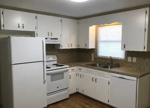 Property at 610 County Home Rd, Conover, NC, 28613, 2 beds, 1 bath, [object Object]
