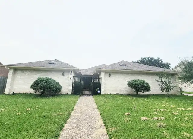 Property at 3315 Country Club Blvd, Stafford, TX, 77477, 4 beds, 3 baths, [object Object]