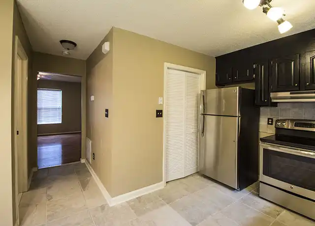 Property at La Vie on 18th Ave. - 1602 18th Ave NE, Hickory, NC, 28601, 2 beds, 1.5 baths, [object Object]