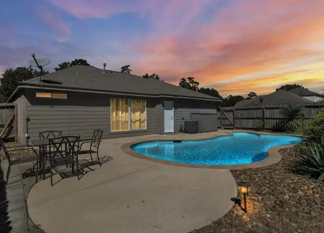 Property at 987 Oak Glen Dr, Willis, TX, 77378, 3 beds, 2 baths, [object Object]