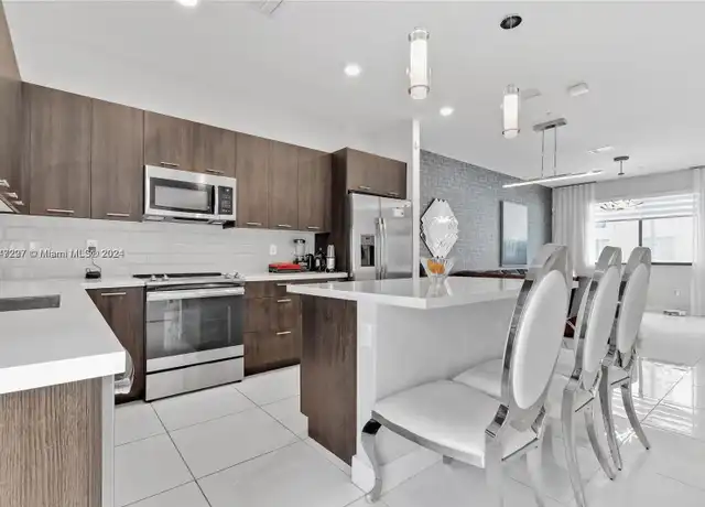 Property at 4745 NW 84th Ct, Doral, FL, 33166, 4 beds, 3 baths, [object Object]