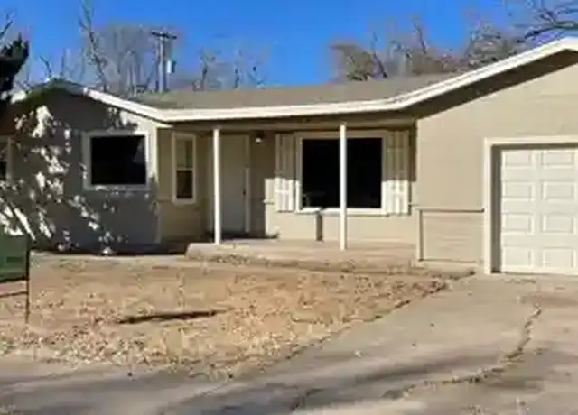 Property at 108 SW 9th St, Plainview, TX, 79072, 3 beds, 1 bath, [object Object]
