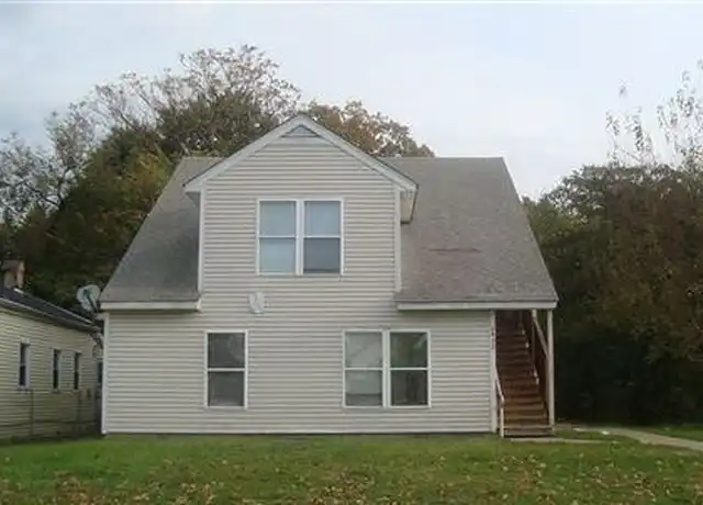 Property at 2433 Slevin St Unit 2433-4, Louisville, KY, 40212, 2 beds, 1 bath, [object Object]