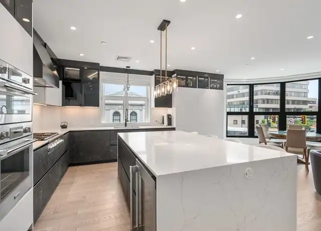 Property at 69 Walnut St Unit 4/5, Brookline, MA, 02445, 4 beds, 4 baths, [object Object]
