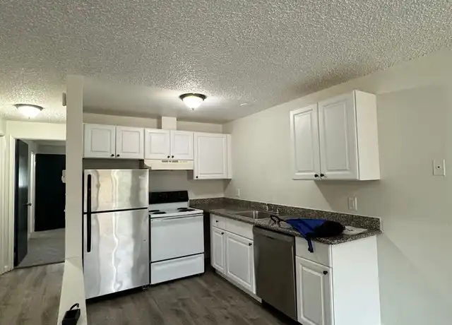 Property at 14948 SE Stark St Unit 14964, Portland, OR, 97233, 1 bed, 1 bath, [object Object]