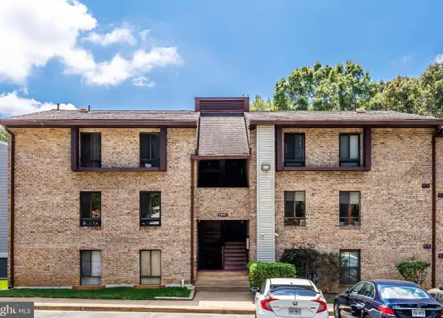 Property at 11657 Stoneview Sq Unit 97/11C, Reston, VA, 20191, 3 beds, 2 baths, [object Object]