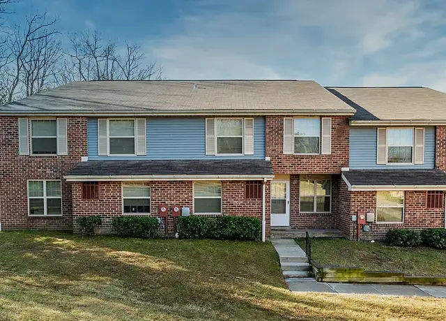 Photo of 11 Springtowne Cir, Parkville, MD 21234