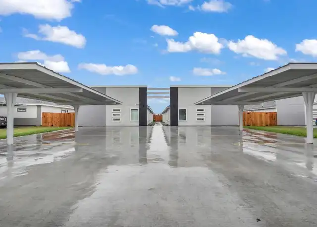 Property at 1001 W Sunset Valley St, Alton, TX, 78573, 3 beds, 2 baths, [object Object]
