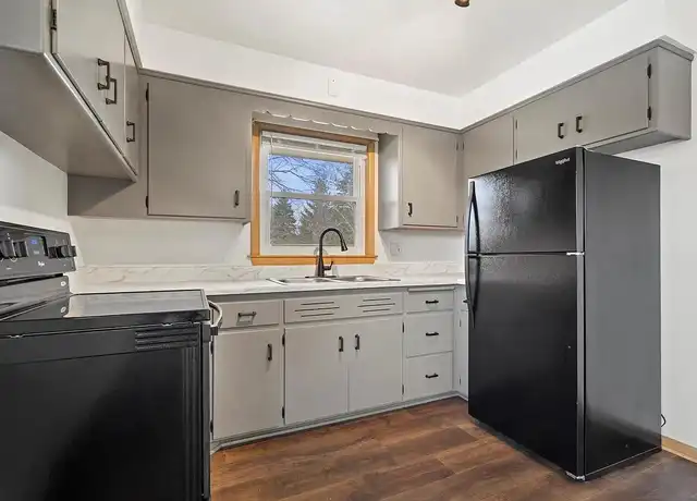 Property at 102 W Jefferson St #104, Port Washington, WI, 53074, 2 beds, 1 bath, [object Object]