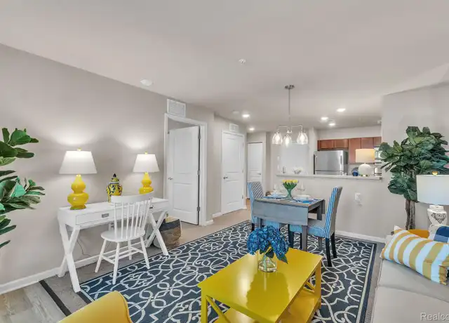 Property at 1957 S Telegraph Rd Unit 159, Bloomfield Hills, MI, 48302, 1 bed, 1 bath, [object Object]