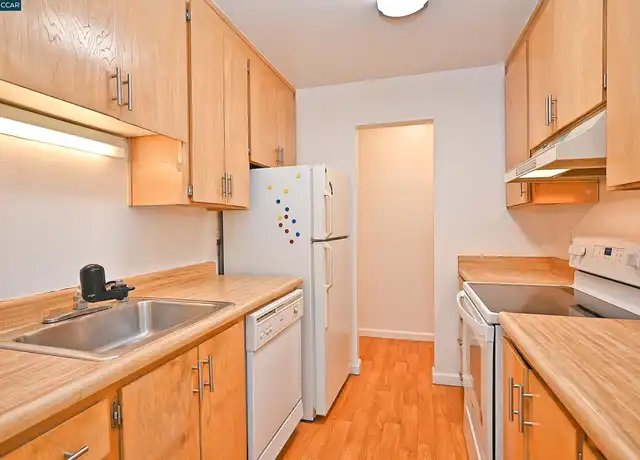 Property at 1640 Laguna St Unit B, Concord, CA, 94520, 1 bed, 1 bath, [object Object]