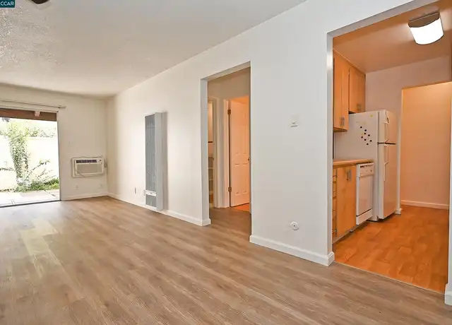 Property at 1640 Laguna St Unit B, Concord, CA, 94520, 1 bed, 1 bath, [object Object]