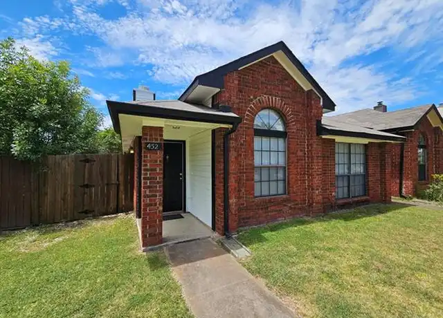 Property at 452 Chestnut Ln, Desoto, TX, 75115, 3 beds, 2 baths, [object Object]