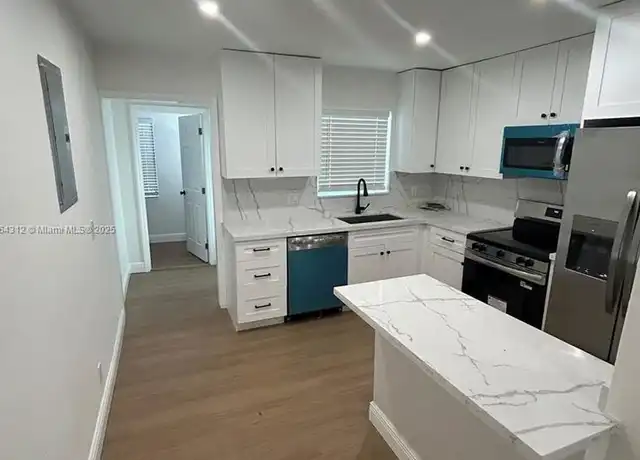 Property at 808 SW 15th Ave, Fort Lauderdale, FL, 33312, 3 beds, 2 baths, [object Object]