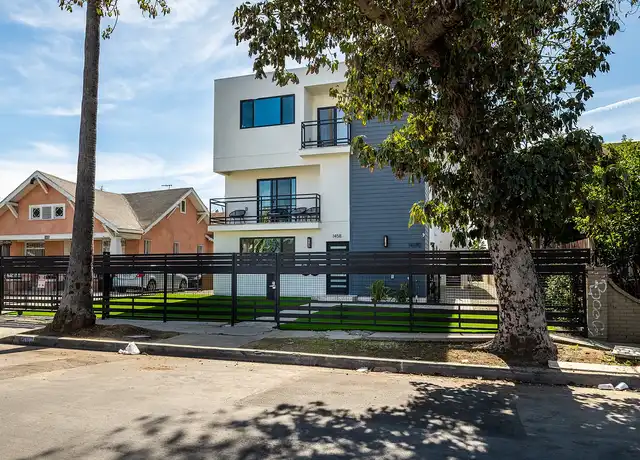 Property at 1458 37th Pl - 1458 W 37th Pl, Los Angeles, CA, 90018, 1 bed, 1 bath, [object Object]