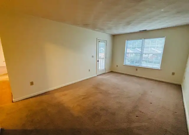 Property at 1110 Calhoun St Unit L, Radford, VA, 24141, 2 beds, 1 bath, [object Object]