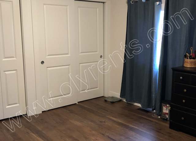 Photo of 2502 Lexington St, Steilacoom, WA 98388