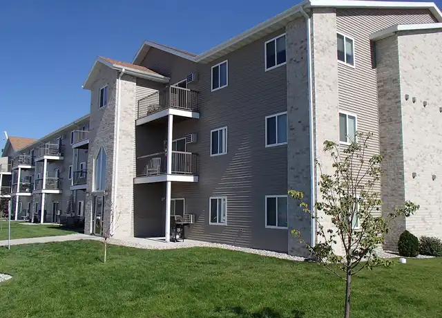 Property at Country Meadows Apartments - 5001 Amber Valley Pkwy S, Fargo, ND, 58104, 1-2 bed, 1-2 bath, [object Object]