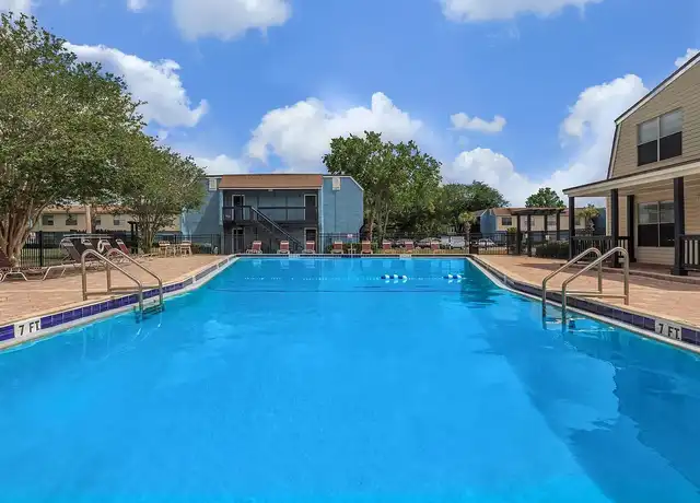 Property at Patriot Plaza - 3780 University Club Blvd, Jacksonville, FL, 32277, 1-2 bed, 1 bath, [object Object]