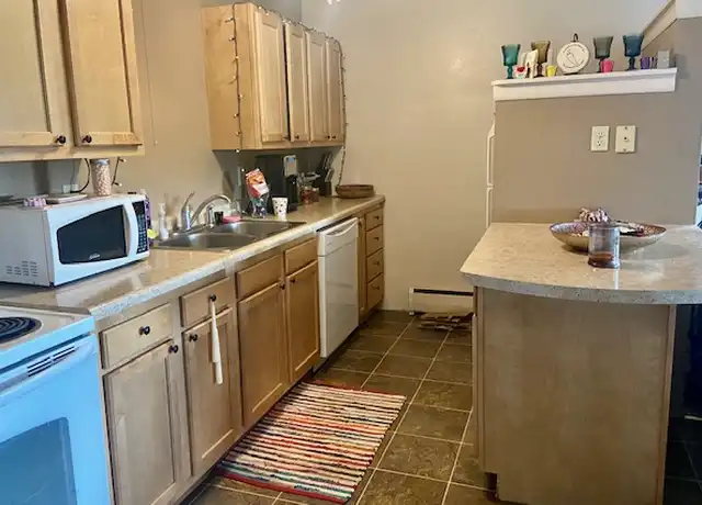 Property at 1667 Capital Ave Unit 14, Madison, WI, 53705, 1 bed, 1 bath, [object Object]