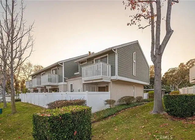 Property at 102 Birchwood Ln, Aliso Viejo, CA, 92656, 3 beds, 1.5 baths, [object Object]
