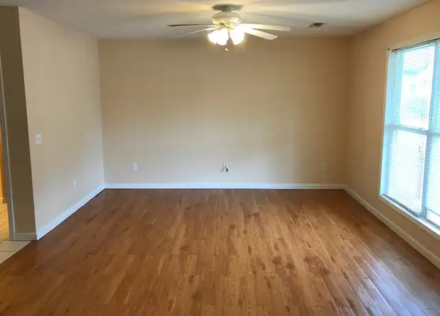 Property at 170 Welch Dr, Murray, KY, 42071, 2 beds, 1 bath, [object Object]
