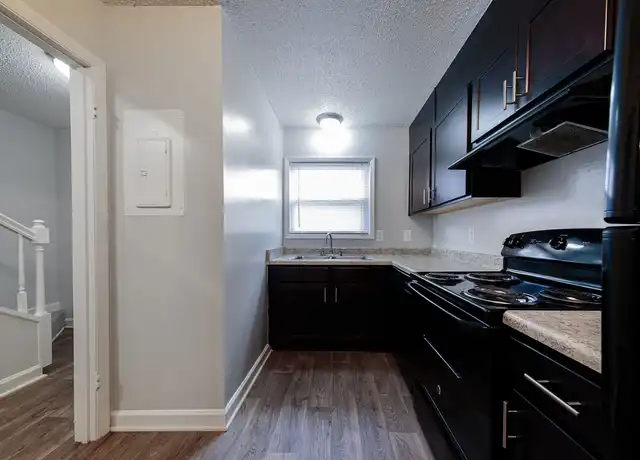 Property at 301 Village Dr Unit 05A, Jacksonville, NC, 28546, 2 beds, 1.5 baths, [object Object]