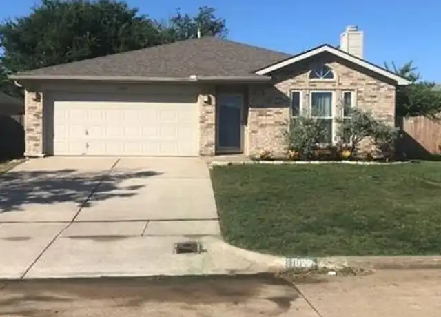Property at 1828 Overland St, Fort Worth, TX, 76131, 3 beds, 2 baths, [object Object]