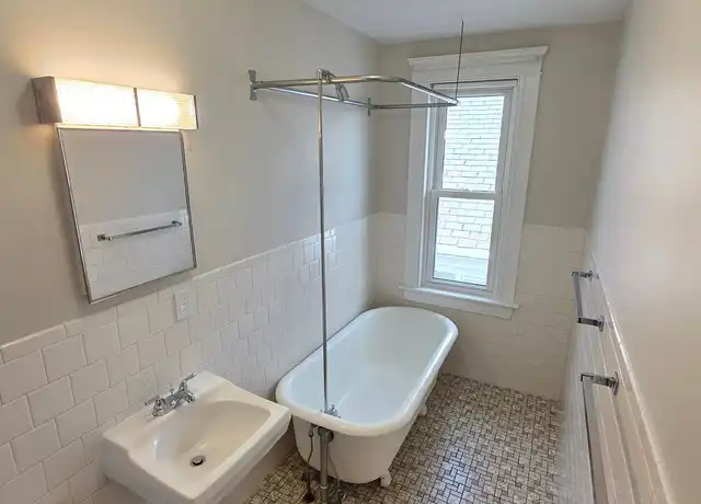 Property at 136 3rd Ave, Woonsocket, RI, 02895, 2 beds, 1 bath, [object Object]