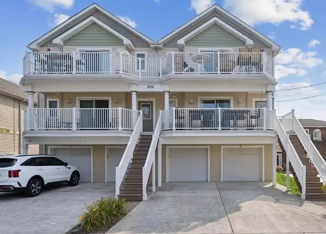 Property at 206 E Magnolia Ave Unit B, Wildwood, NJ, 08260, 3 beds, 2 baths, [object Object]