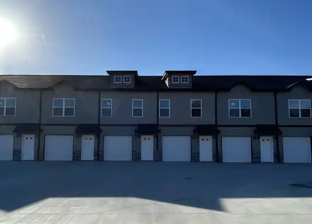 Property at 1040 Glenkirk Dr, Clarksville, TN, 37042, 2 beds, 2.5 baths, [object Object]
