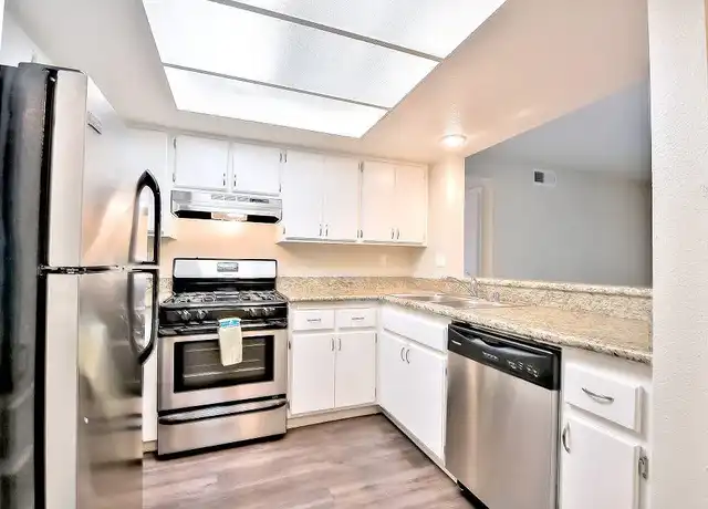 Property at Cross Creek Apartments - 345 W El Norte Pkwy, Escondido, CA, 92026, 1 bed, 1 bath, [object Object]