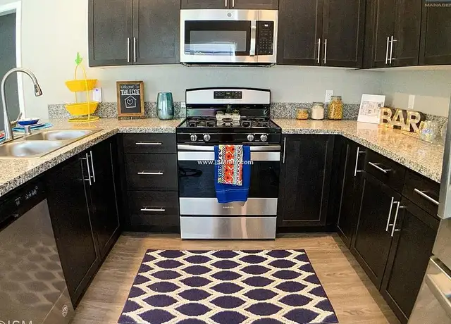 Photo of 1111 W 8th St, Chico, CA 95928