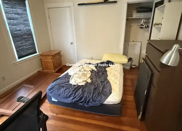 Property at 296 Highland Ave Unit 3, Somerville, MA, 02144, 3 beds, 1 bath, [object Object]