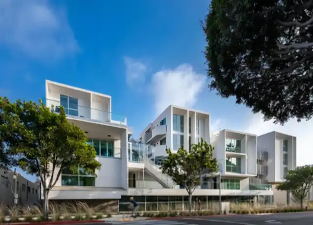 Property at 2929 Pennsylvania Ave, Santa Monica, CA, 90404, 2 beds, 2 baths, [object Object]
