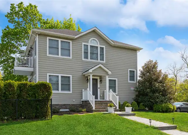 Property at 300 Fiddler Ln, Greenport, NY, 11944, 3 beds, 4 baths, [object Object]