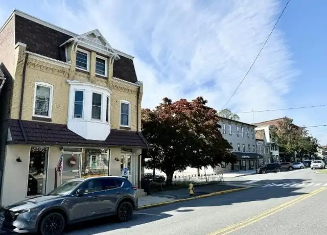 Property at 202 E Market St, Orwigsburg, PA, 17961, 2 beds, 1 bath, [object Object]