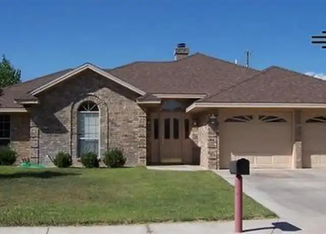 Property at 2110 W Briscoe Ave, Artesia, NM, 88210, 4 beds, 2 baths, [object Object]