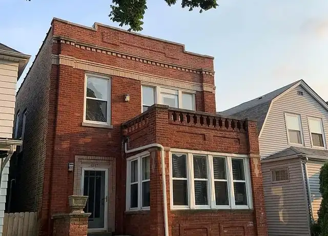 Property at 4847 W Hutchinson St Unit 2, Chicago, IL, 60641, 3 beds, 1 bath, [object Object]