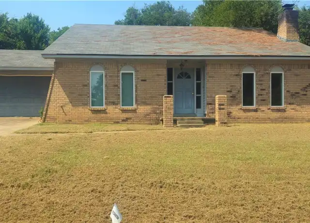 Property at 6223 Atlanta St, Fort Smith, AR, 72903, 3 beds, 2 baths, [object Object]