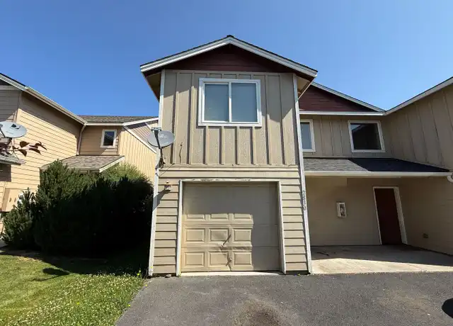 Property at 2830 SW Juniper Ave Unit 2830, Redmond, OR, 97756, 3 beds, 2.5 baths, [object Object]