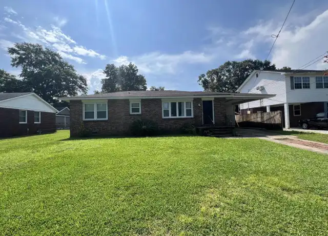 Property at 1233 Fort Dr, Hanahan, SC, 29410, 3 beds, 1.5 baths, [object Object]