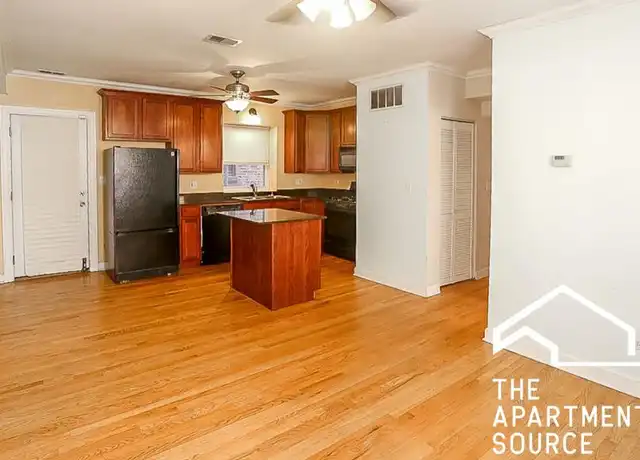Property at 634 W Roscoe St, Chicago, IL, 60657, 2 beds, 2 baths, [object Object]