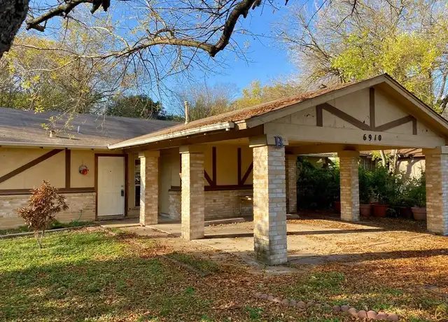 Property at 6910 S 1st St Unit B, Austin, TX, 78745, 2 beds, 1 bath, [object Object]