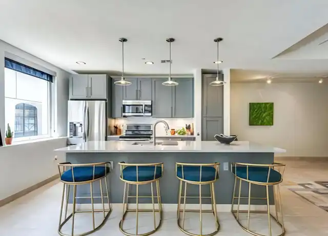 Property at 1505 Elm St Unit 2075, Dallas, TX, 75201, 1 bed, 1 bath, [object Object]