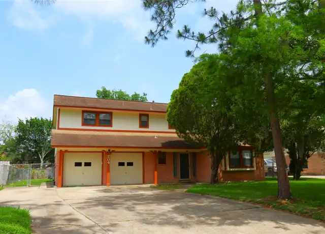 Property at 204 Banyan St, Lake Jackson, TX, 77566, 4 beds, 2.5 baths, [object Object]